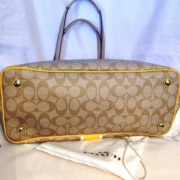 Coach Signature C Stripe Tote & Wristlet in Yellow Double Bundle, EUC - Picture 9 of 15